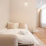 A43 - Akacfa Street Heritage Apartment - Best Location By Bqa