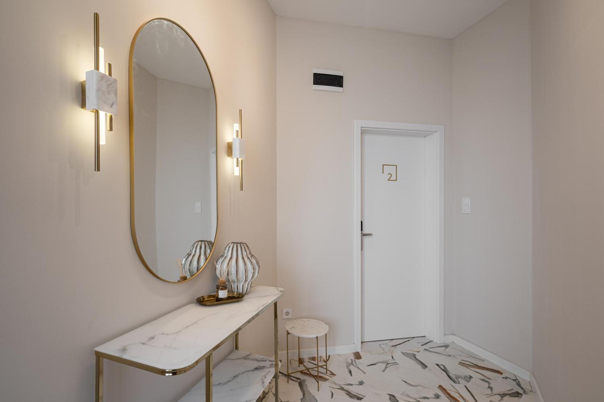 A43 - Akacfa Street Heritage - Location By Bqa Apartament *