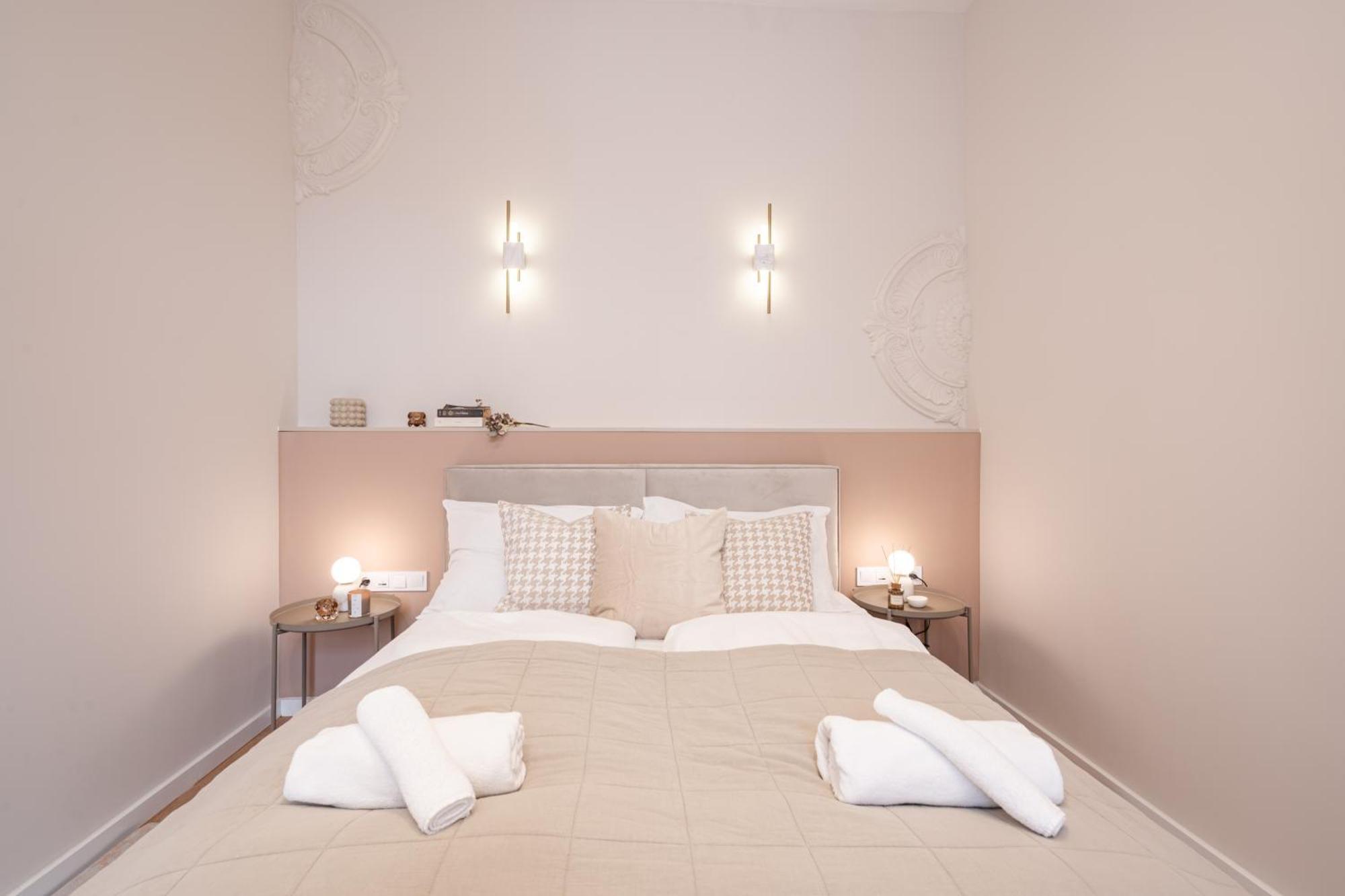 A43 - Akacfa Street Heritage - Location By Bqa Apartment Budapest